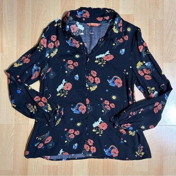 Modcloth Classic Captivation Wizard of Oz Print Button Down Blouse Medium - Picture 1 of 9